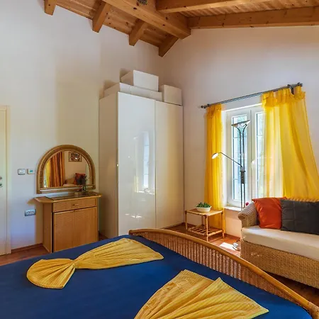 Villa Arte For 6 People Near Labin - Rabac For 6 People With Sea View & Private Pool Ubasico